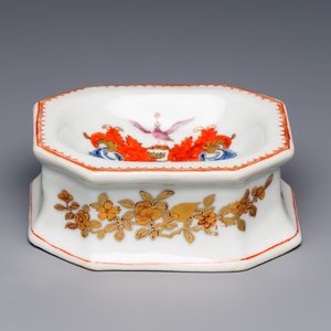 A Chinese armorial salt with the arms of Valckenier of Amsterdam for the Dutch market, Qianlong, ca. 1735–40 — photo 3
