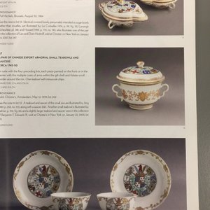 A Chinese armorial sauce boat and cover with Van Reverhorst coat of arms, Qianlong, ca. 1745 — photo 9