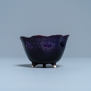 A Chinese aubergine- and turquoise-glazed 'lotus' trick cup, Kangxi — 照片 3