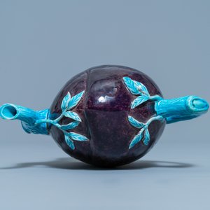 A Chinese aubergine- and turquoise-glazed peach-shaped cadogan teapot, 18/19th C. — 照片 7