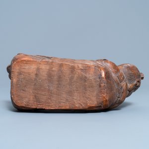 A Chinese bamboo 'recumbent boy' pillow, 19th C. — 照片 7