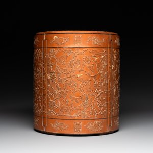A Chinese bamboo veneered wooden cabinet of curiosities with flower scroll design, 18/19th C. — photo 6