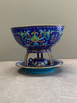 A Chinese Beijing enamel 'double happiness 囍' warming bowl set, Qianlong/Jiaqing — 照片 1