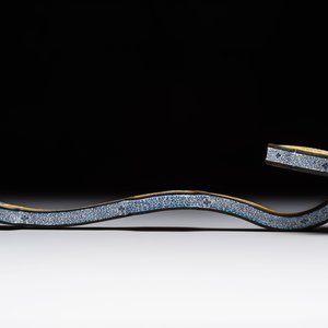 A Chinese Beijing enamel yellow-ground 'Bajixiang' ruyi sceptre, Qianlong mark, 19/20th C. — 照片 5