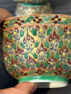 A Chinese Bencharong bowl, covered bowl and tazza for the Thai market, 19th C. — 照片 17