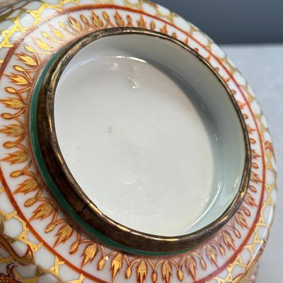 A Chinese Bencharong 'Dragons' bowl and cover for the Thai market — photo 16