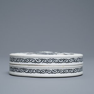 A Chinese biscuit-fired ink stone box and cover, 18/19th C. — photo 5