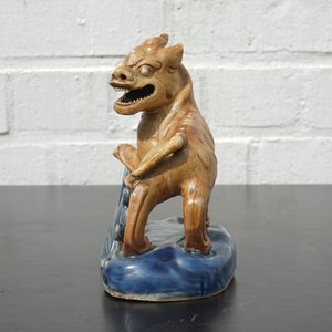 A Chinese biscuit porcelain figure of a Kylin, Qianlong, 18th C. — photo 9