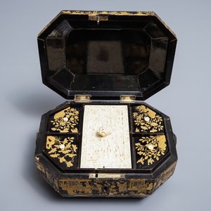A Chinese black and gilt-lacquer covered box with handle, Canton, 19th C. — photo 8