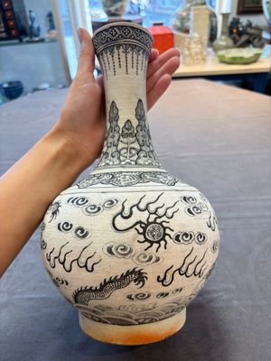 A Chinese black-enamelled biscuit 'Dragon' vase, Kangxi mark, 19th C. — photo 3