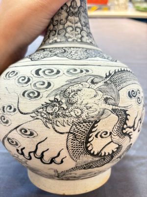 A Chinese black-enamelled biscuit 'Dragon' vase, Kangxi mark, 19th C. — photo 8