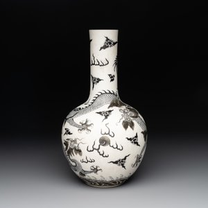 A Chinese black-enamelled  biscuit 'dragon' vase, Qianlong mark, 19th C. — photo 4