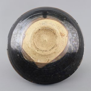 A Chinese black glazed bowl, presumably Song Dynasty — foto 7