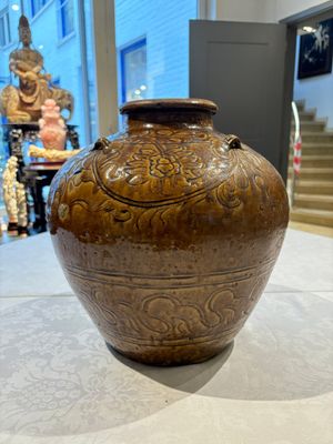 A Chinese black-glazed jar and a brown-glazed jar, Ming/Qing — 照片 11
