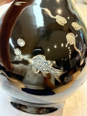 A Chinese black-glazed reverse-decorated bottle vase, 20th C. — photo 13