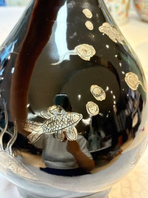 A Chinese black-glazed reverse-decorated bottle vase, 20th C. — photo 14