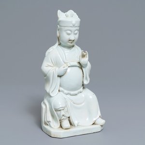 A Chinese blanc de Chine figure of Guandi, 18/19th C. — 照片 1