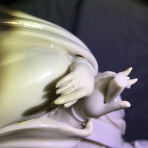 A Chinese blanc de Chine Guanyin with impressed mark, 18th C. — 照片 14