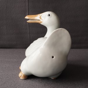 A Chinese blanc de Chine model of a goose, impressed mark, Republic, 20th C. — 照片 12
