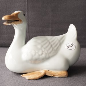 A Chinese blanc de Chine model of a goose, impressed mark, Republic, 20th C. — 照片 9