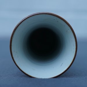 A Chinese blanc de Chine vase with underglaze design, Transitional period — 照片 9