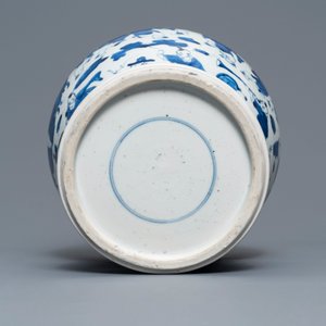 A Chinese blue and white '100 boys' baluster vase, Kangxi — 照片 6