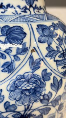 A Chinese blue and white five-piece garniture with floral design — photo 23
