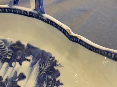 A Chinese blue and white 53-piece service, Qianlong — 照片 25