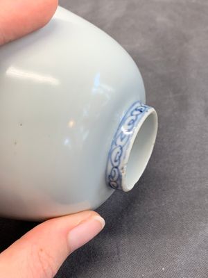 A Chinese blue and white anhua bowl, late Ming — photo 7