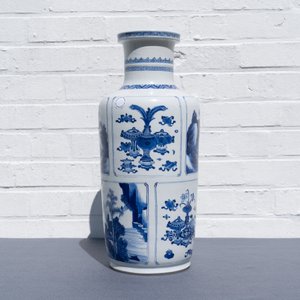 A Chinese blue and white 'antiquities and landscapes' rouleau vase, Kangxi — photo 11