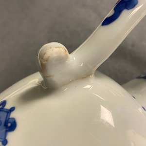 A Chinese blue and white 'antiquities' ewer, Kangxi — 照片 13