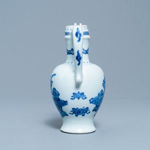 A Chinese blue and white 'antiquities' ewer, Kangxi — 照片 5