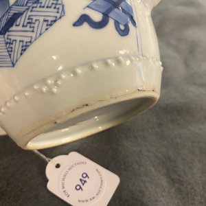 A Chinese blue and white 'antiquities' teapot and cover, Kangxi — photo 20