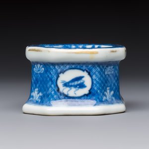 A Chinese blue and white 'Arbour' salt after Cornelis Pronk, Qianlong — photo 5