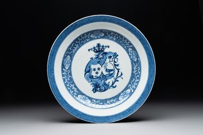 A Chinese blue and white armorial dish with an alliance coat of arms, Qianlong