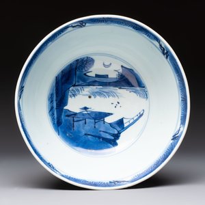 A Chinese blue and white 'Ba Xian Zhu Shou 八仙祝壽'  bowl, Shen De Tang Bo Gu Zhi 慎德堂博古製 mark, Kangxi — photo 5