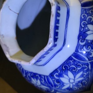A Chinese blue and white baluster vase with figural design, Transitional period — photo 13