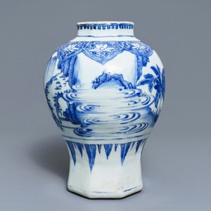 A Chinese blue and white baluster vase with figural design, Transitional period — photo 2