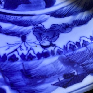 A Chinese blue and white basin with figures in a landscape, Wanli — 照片 10