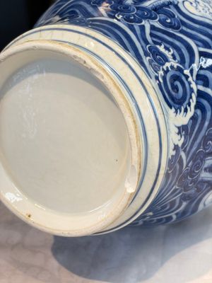 A Chinese blue and white 'Bats and Rocks among Cresting Waves' vase, Qianlong — photo 10