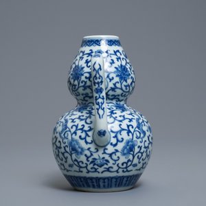 A Chinese blue and white 'bats and shou' jug, 19th C. — 照片 5