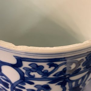 A Chinese blue and white beaker after a European silver model, Kangxi — photo 9