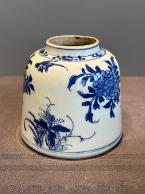 A Chinese blue and white bell-shaped water pot with birds among flowering branches, Kangxi — photo 1