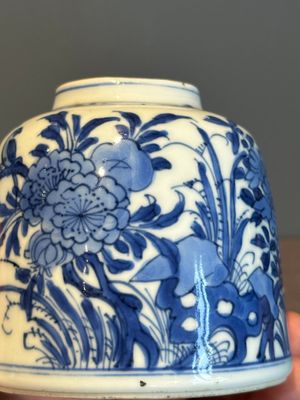 A Chinese blue and white bell-shaped water pot with birds among flowering branches, Kangxi — photo 9