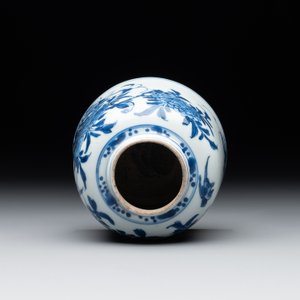 A Chinese blue and white bell-shaped water pot with birds among flowering branches, Kangxi — photo 6