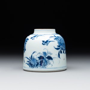 A Chinese blue and white bell-shaped water pot with birds among flowering branches, Kangxi — photo 3