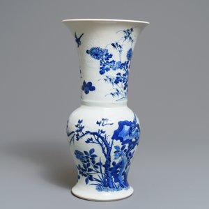 A Chinese blue and white 'bianco sopra bianco' yenyen vase with birds among flowers, Kangxi — 照片 2
