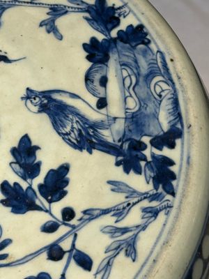 A Chinese blue and white 'birds among flowering branches' garden seat, 19th C. — 照片 6