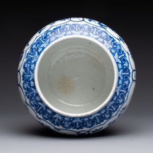 A Chinese blue and white 'birds among flowering branches' vase, Kangxi mark, 19th C. — foto 5