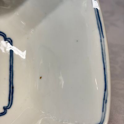 A Chinese blue and white 'Birds and Flowers' square bowl — photo 9
